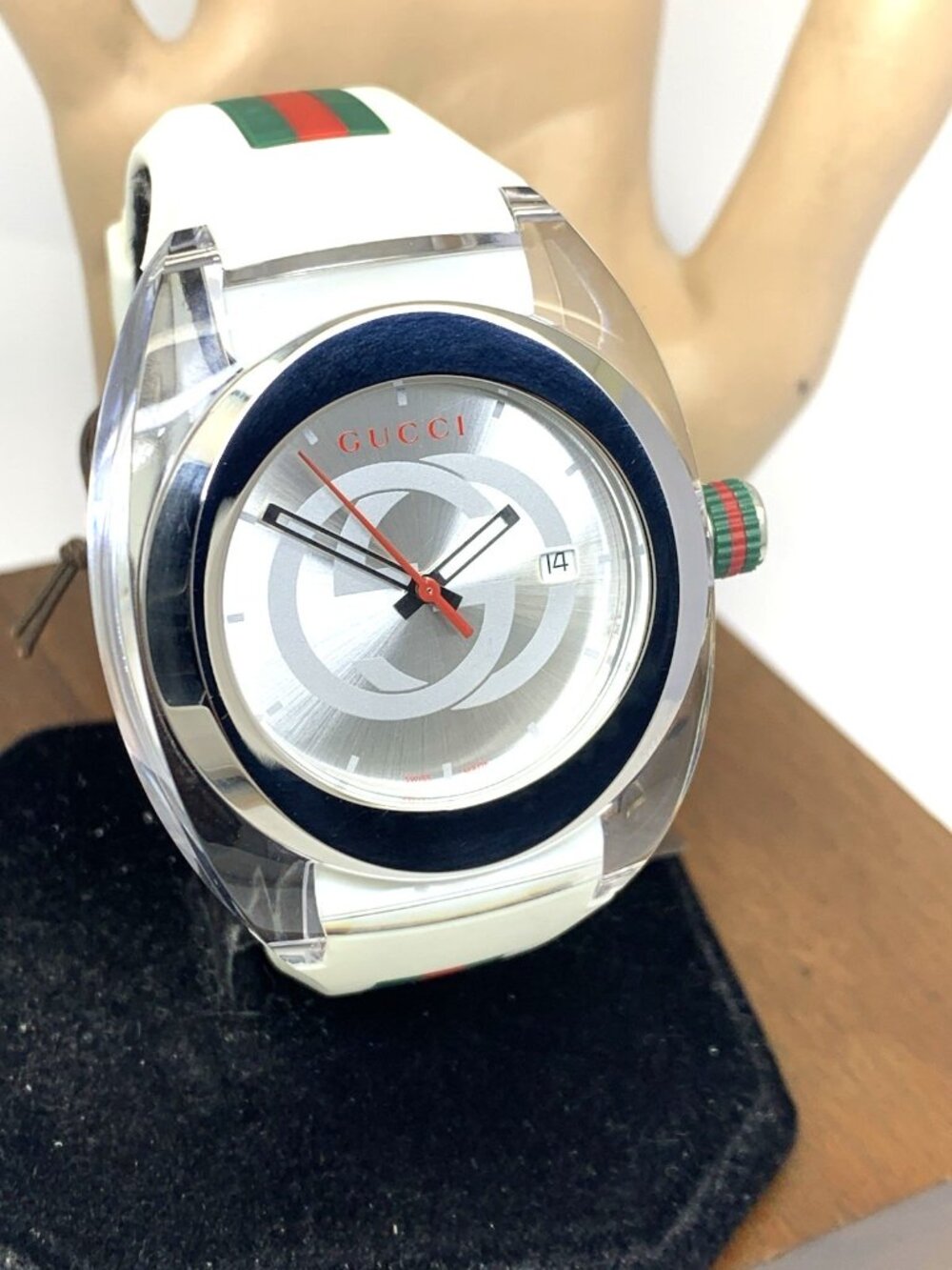 GUCCI Men's Watch YA137102 Sync Swiss Quartz Silver Dial White Rubber Band 46mm - Picture 12 of 13
